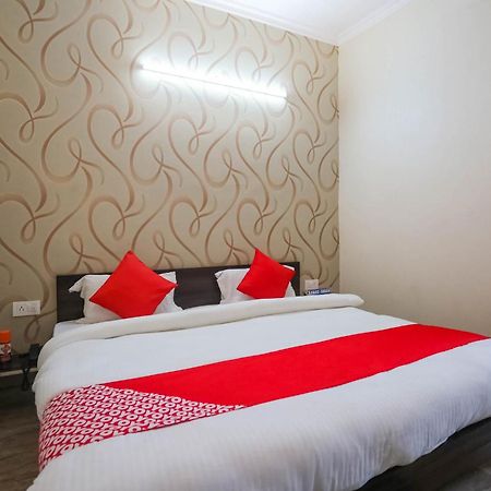 Hotel O Dream Town New Delhi Eksteriør bilde